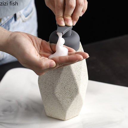 Dispensador de jabón cerámico de diseño