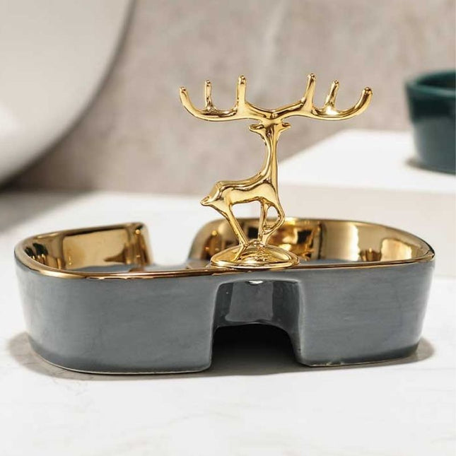 Jabonera decorativa con ciervo dorado