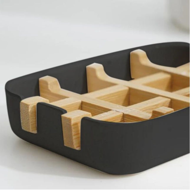 Jabonera rectangular negra con base bambú